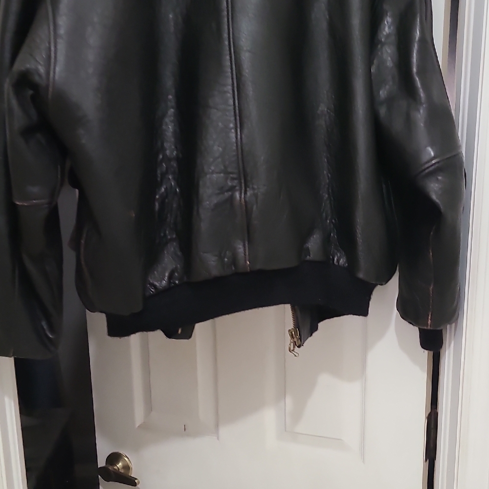Men's Classic Black Leather Field Jacket - Picture 9 of 10